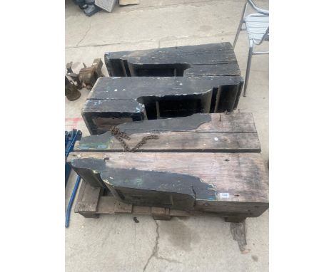 FOUR VINTAGE WOODEN SHIPS CORBELS 
