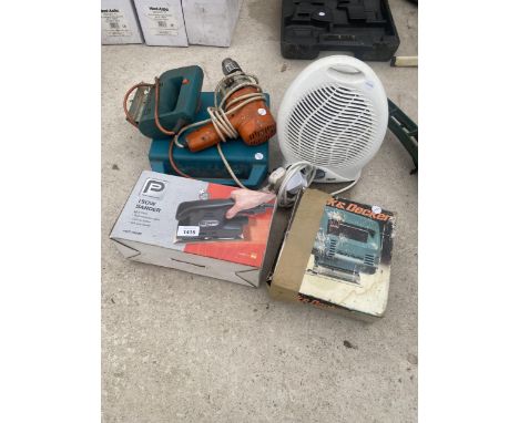 AN ASSORTMENT OF POWER TOOLS TO INCLUDE A BLACK AND DECKER JIGSAW, BLACK AND DECKER DRILL AND A SANDER 