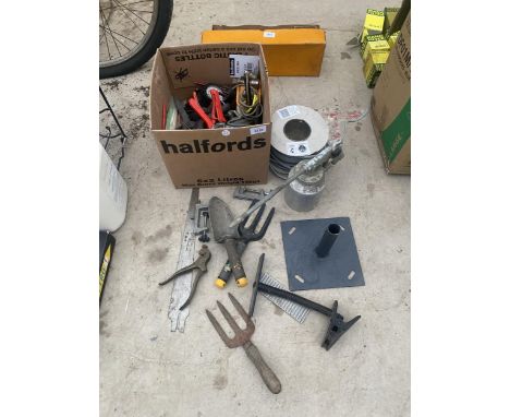 AN ASSORTMENT OF TOOLS AND HARDWARE TO INCLUDE A COMPRESSOR GUAGE AND A COMPRESSOR PAINT SPRAYER ETC 