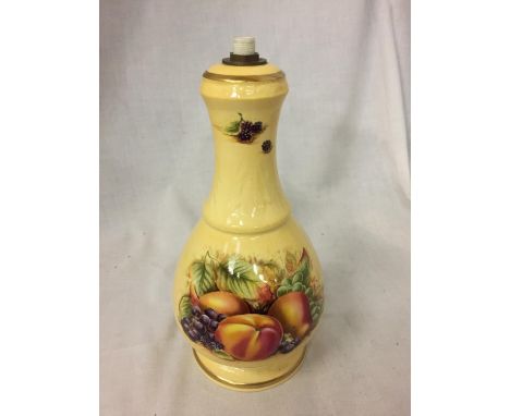 AN AYNSLEY ORCHARD GOLD LAMP BASE WITH A RED BACK STAMP 