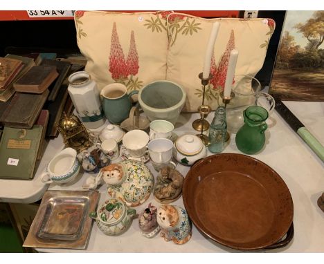 A VARIETY OF ITEMS TO INCLUDE TWO THROW CUSHIONS, TEA CUPS, CANDLESTICKS, VASES AND CERAMIC ANIMALS 