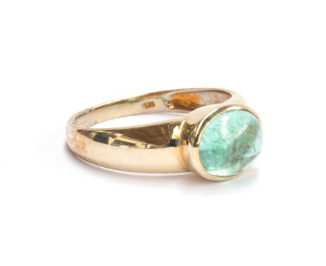 A 9ct gold and paraiba tourmaline cabochon ring, size U, gross weight 4g 