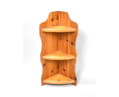 A Modern Pine Three Shelf Corner Unit, 61cm high 