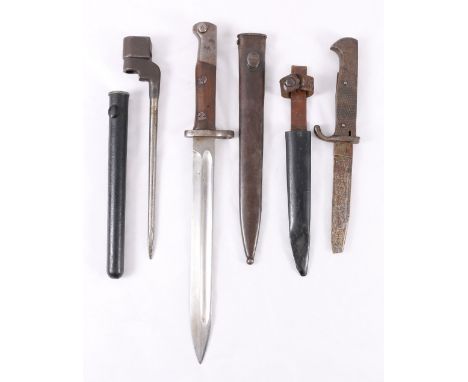 British No; 4 mkII spike bayonet with scabbard, blade length 20cm; bayonet length 25cm, Austrian 1904 pattern knife bayonet w