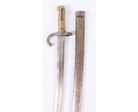 French 1866 pattern chassepot sword bayonet having fullered T - Form yataghan blade with no edge markings, hook quillon and b