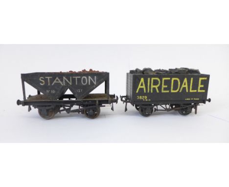 An O gauge Stanton hopper truck wagon and an 'Airedale' 12T open coal wagon. 