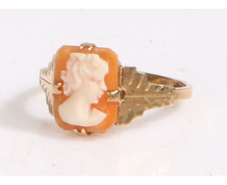 9 carat gold cameo ring, the head set with a rectangular cameo, ring size K weight 1.6 grams&nbsp;&nbsp;