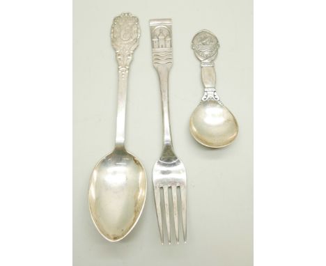 A Danish silver fork and two spoons, 163g 