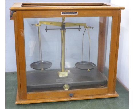 A cased set of balance scales lacking glass top **PLEASE NOTE THIS LOT IS NOT ELIGIBLE FOR IN-HOUSE POSTING AND PACKING** 