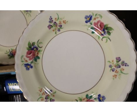 A TRAY OF J AND G MEAKIN FLORAL TEA AND DINNER WARE 