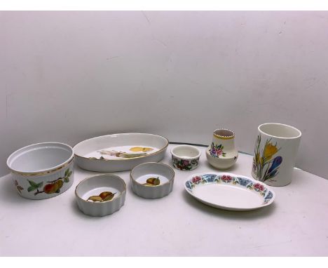 Various China - Evesham, Portmeirion and Poole etc 