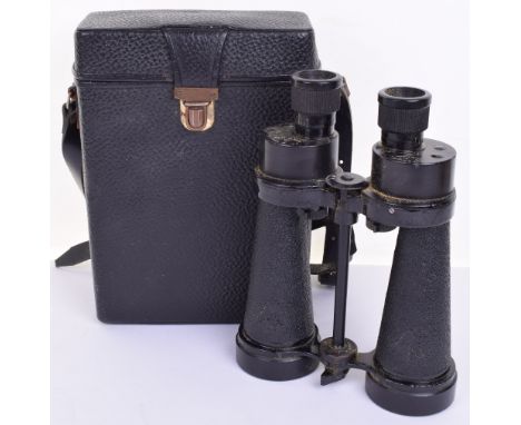 WW2 British Barr & Stroud 7x cf41 Binoculars, with good condition clear lenses. Broad arrow markings. Complete with leather s