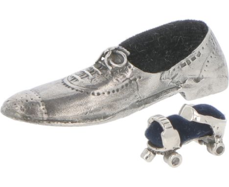 Performed as a men's shoe and roller skate. Portugal, Porto, 20th century, hallmarks: Various hallmarks. 45 grams, 925/1000. 
