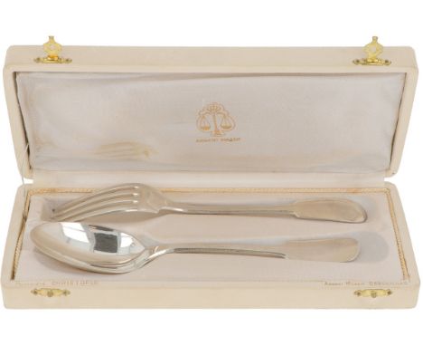 Consisting of dinner spoon and fork in new condition with original case. France, Paris, Orfevre Christofle, 20th century, hal