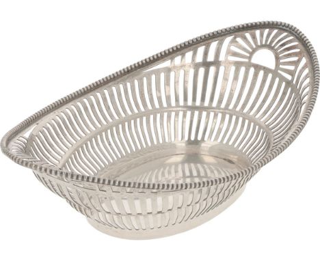 Oval model with openwork edge, fan-shaped handles and soldered pearl edge. Netherlands, Haarlem, A. Presburg, 1654, hallmarks