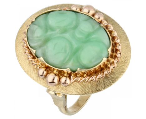 With rose gold cord band and matted setting. Makers' mark: A.J. Spruyt, Capelle a/d IJssel, 1965/2012. Jade approx. 17.05 x 1