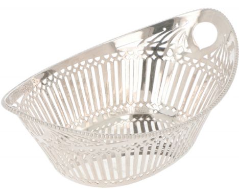 Boat-shaped openwork model with soldered pearl rim. Netherlands, Haarlem, A. Presburg &amp; Son, 1962, hallmarks: lion, Miner