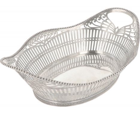 Openwork oval-shaped model with soldered pearl rim and filet edge. The Netherlands, Voorschoten, Van Kempen &amp; Begeer, 192