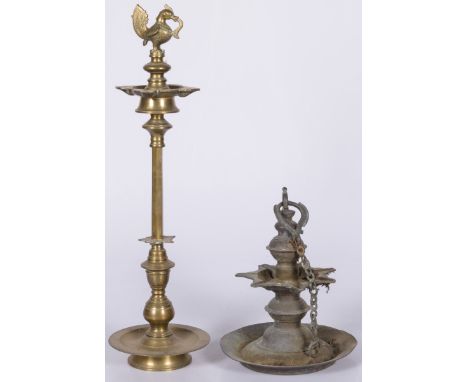 One floor-model, the other pendant. Estimate: € 30 - € 50.