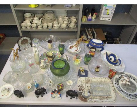 A mixed lot to include a selection of glassware with a green Art Nouveau crackle posy vase and Wedgwood chin ceramic figures,