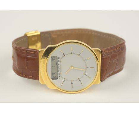 Armbanduhr Junghans Mega, ab 1991 vergoldetes Gehäuse, weißes Zifferblatt untere Digitalanzeige, Geh.-B.35mm, Lederarmband mi