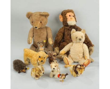 Konvolut von 8 Tieren, Steiff, überwiegend ca. 1970er/1980er Jahre Molly, mit Knopf und Fahnenrest, ohne Nr., H.10,5cm; Igel,