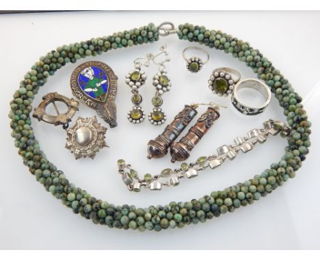 Contemporary peridot and pearl jewellery, a beaded necklace, enamel and silver brooch for the Ashmolean, and other items (10)