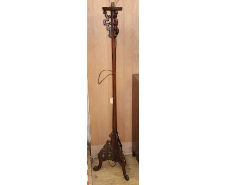 A Chinese hongmu standard lamp H.152cm