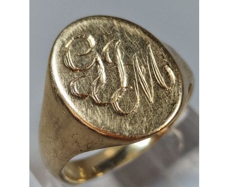 9ct gold gents signet ring, with engraved initials. 8.6g approx. Size S. (B.P. 21% + VAT)