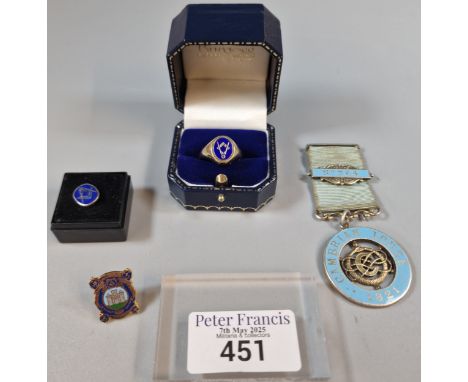 Small collection of Masonic regalia to include: 9ct gold enamel signet ring (4.5g approx., size R), silver gilt Cambrian Lodg