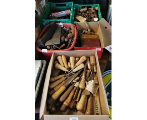 Large collection of vintage tools, to include: chisels, planes, cork screws, drill bits etc. (5) (B.P. 21% + VAT)