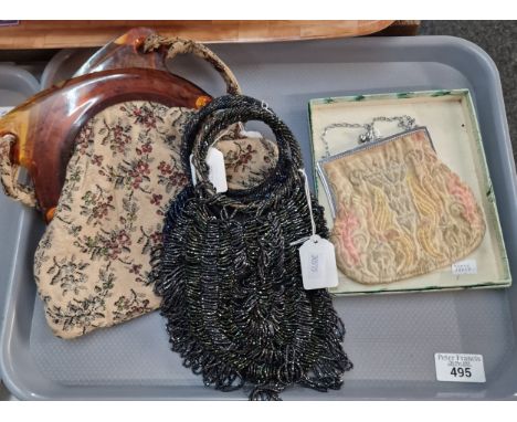 Collection of ladies' vintage bags and purse. (B.P. 21% + VAT)