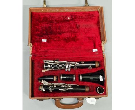 Cased Clarinet by Boosey and Hawkes. In original case. (B.P. 21% + VAT)