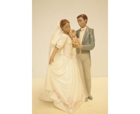 Nao 1336 forever love figurine 