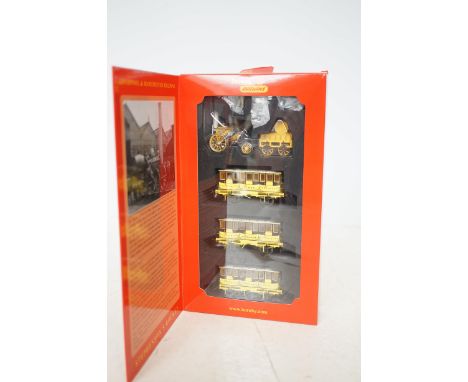 Tri ang railways centenary year precision scale boxed models in presentation case 