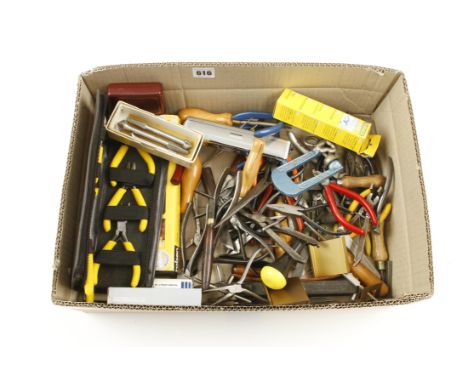 A box of tools G 