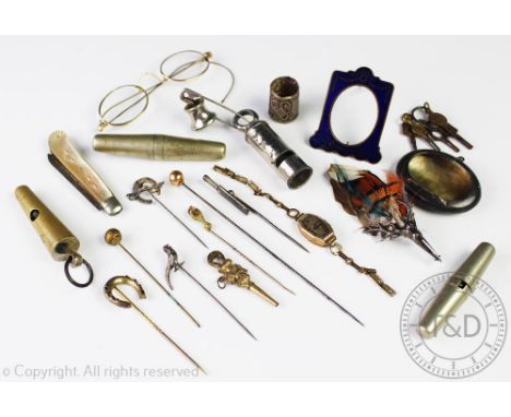 A selection of objects of virtue to include a ladies 9ct gold wrist watch, a silver bladed and mother of pearl fruit knife, a