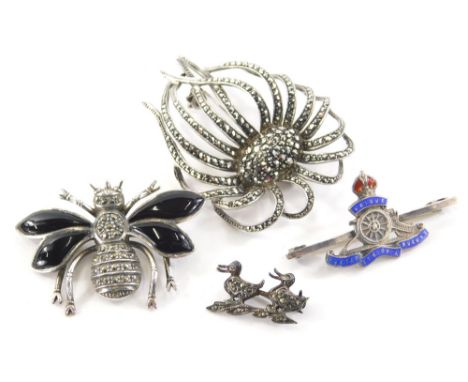 A group of silver and marcasite jewellery, to include a silver sun brooch set with marcasite stones, 5.5cm wide, a silver mar