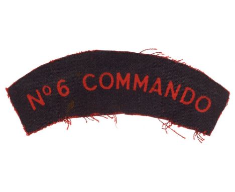 No.6 COMMANDO WW2 Ordnance issued printed cloth shoulder title badge circa 1942-45. Good scarce red sans-serif letters on dar