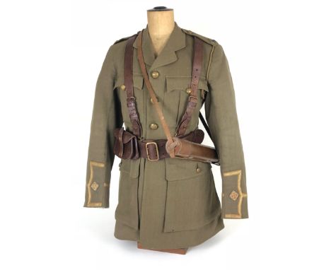 WW1 Northumberland Fusiliers Officer's Cuff Rank Uniform Tunic. A good clean example attributed to Second Lieutenant Arthur H