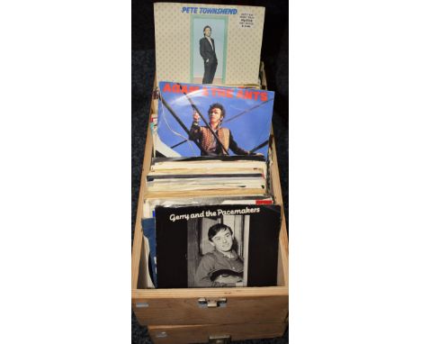 Vinyl Records - 7" singles including The Beach Boys; Abba; Billy Joel; The Doobie Brothers; Adam and the Ants; Dave Edmunds; 