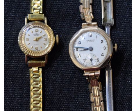 Watches - a Roamer 14ct gold cased lady's bracelet watch, stamped 14k 585, 17 jewel manual wind movement, associated base met