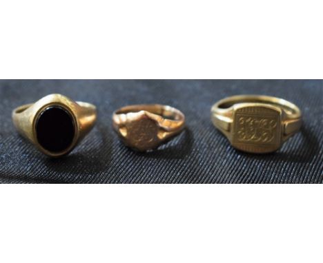 Rings - a 9ct gold signet ring, engraved barrel top panel, size U, Birmingham 1956, others black onyx, Birmingham 1965, rose 