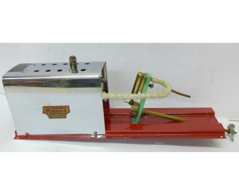 A Mamod M.E.1 marine steam engine, boxed 