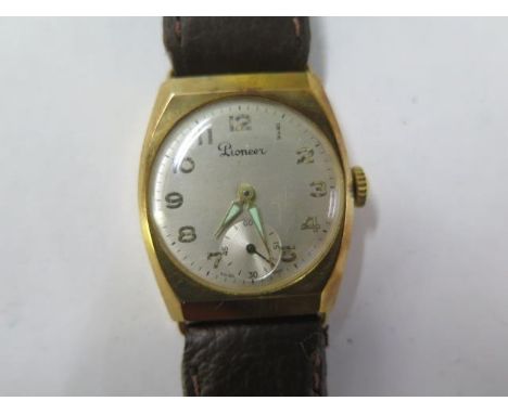 A 9ct yellow gold manual wind mid size wristwatch - 26mm case - on a leather strap, running, hands adjust - total weight appr