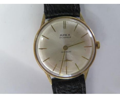 A 9ct yellow gold APEX 17 jewel manual wind wristwatch -37mm case - approx weight 30 grams - running, hands adjust 