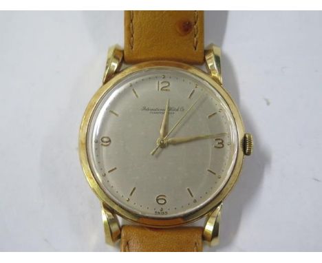 An 18ct yellow gold International Watch Company Schaffhausen manual wind gents wristwatch - case no. 1320540 - 36mm case - ru