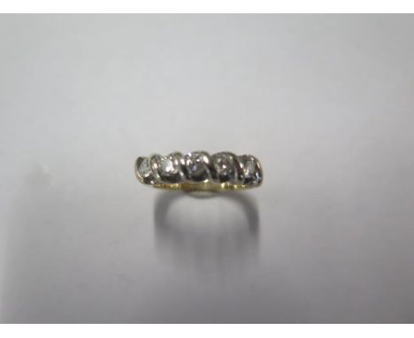 An 18ct yellow gold 5 stone diamond ring size L/M - approx weight 5.3 grams - diamonds bright 