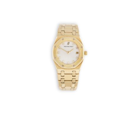A LADY'S 18K GOLD DIAMOND SET AND MOTHER-OF-PEARL QUARTZ CALENDAR BRACELET WATCH, BY AUDEMARS PIGUETThe 8-jewel quartz moveme