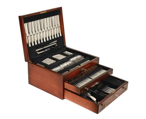 Canteen of silver beaded flatware and cutlery for twelve places, Sheffield 1993, makers Carrs of Sheffield, housed in a mahog